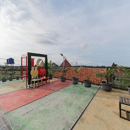 Reddoorz Resort Syariah @ Jaya Tirta Abadi Purwakarta Εξωτερικό φωτογραφία