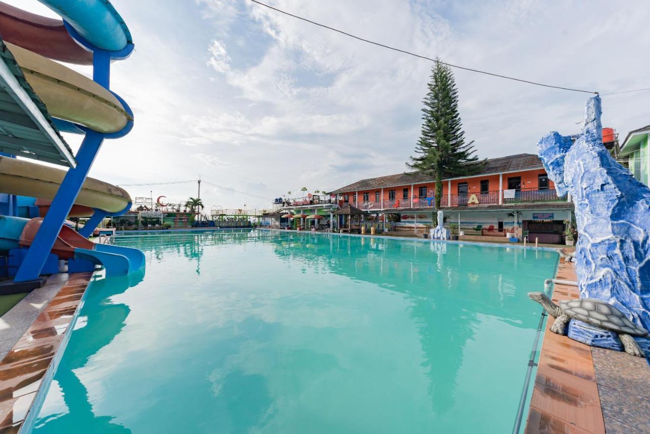 Reddoorz Resort Syariah @ Jaya Tirta Abadi Purwakarta Εξωτερικό φωτογραφία