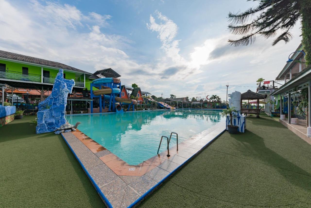 Reddoorz Resort Syariah @ Jaya Tirta Abadi Purwakarta Εξωτερικό φωτογραφία