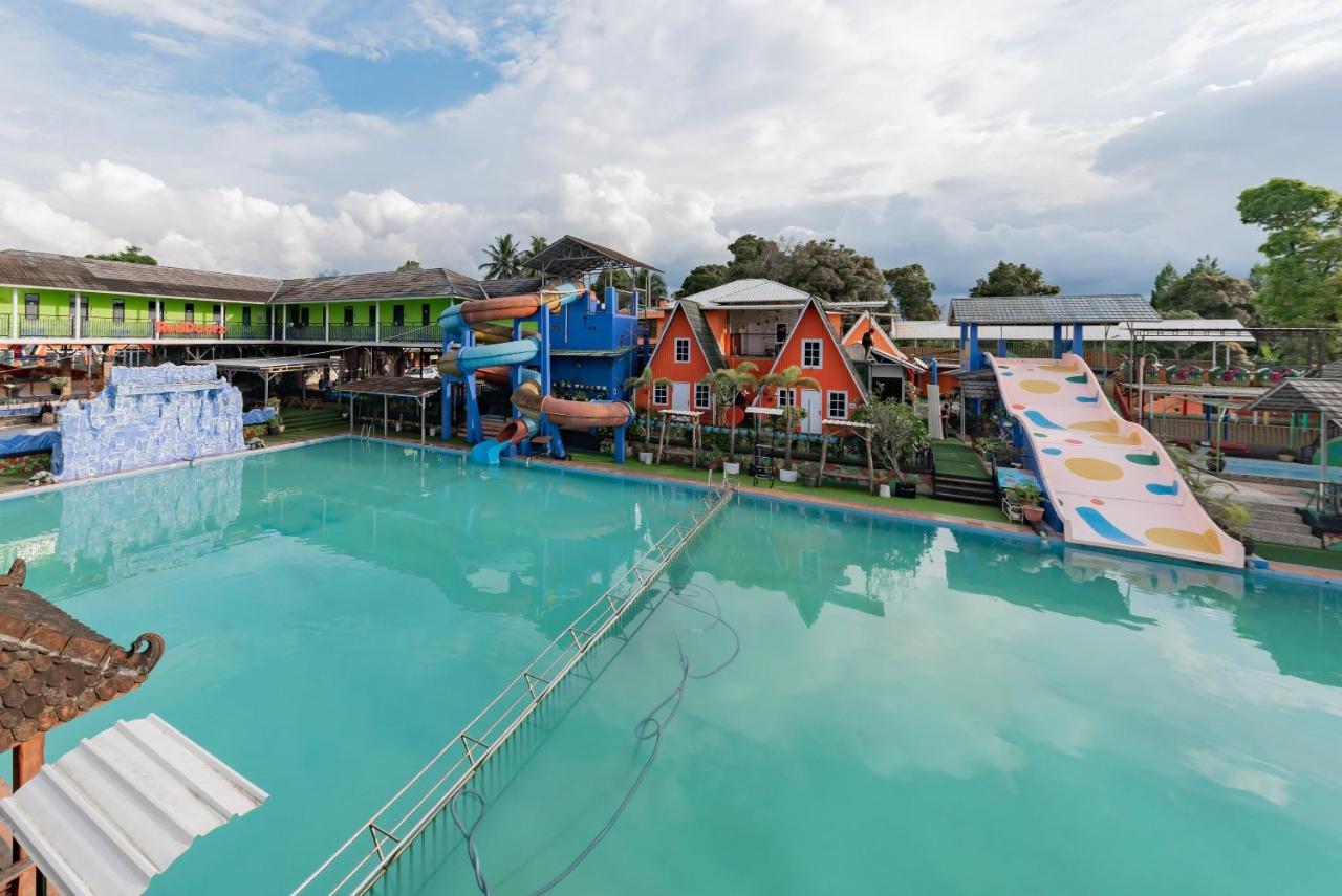 Reddoorz Resort Syariah @ Jaya Tirta Abadi Purwakarta Εξωτερικό φωτογραφία