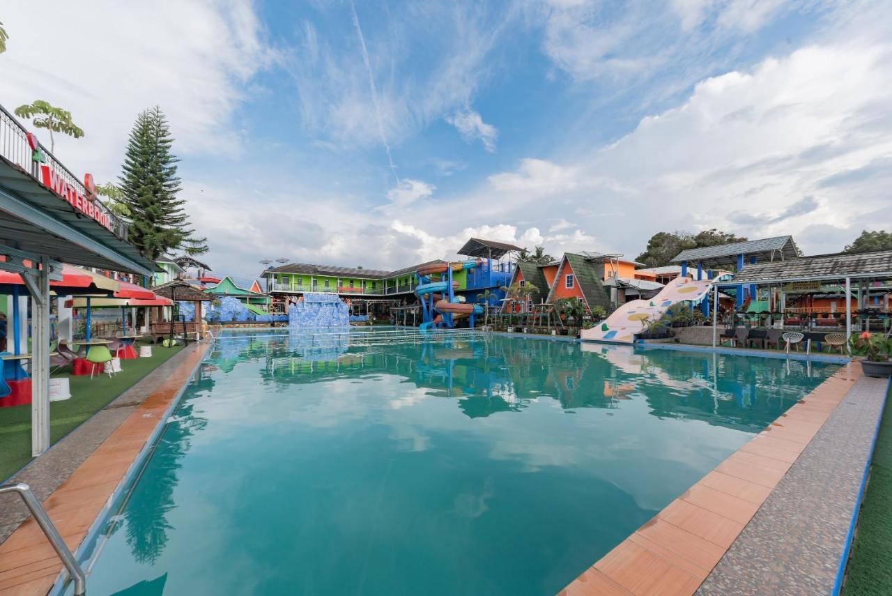 Reddoorz Resort Syariah @ Jaya Tirta Abadi Purwakarta Εξωτερικό φωτογραφία
