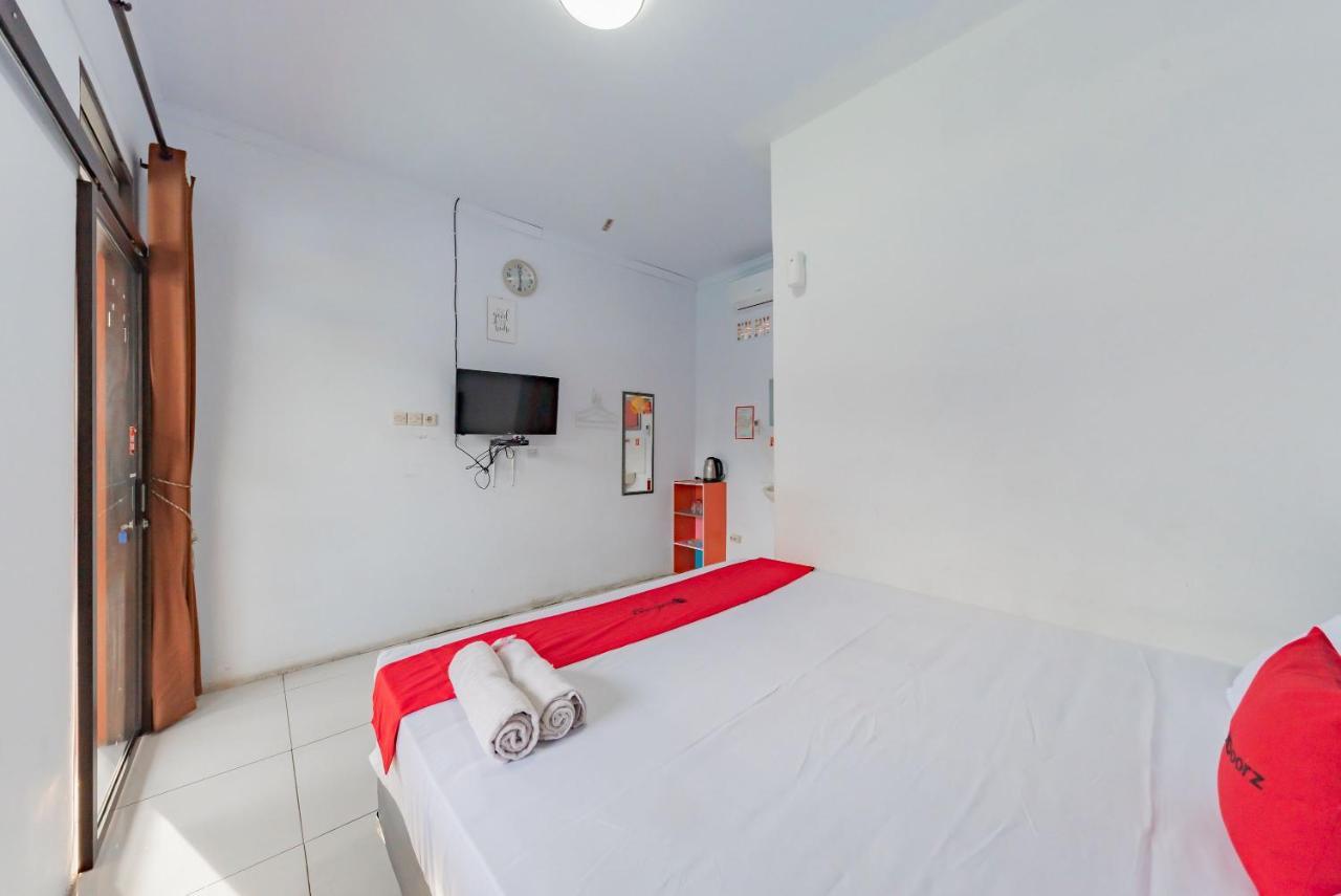 Reddoorz Resort Syariah @ Jaya Tirta Abadi Purwakarta Εξωτερικό φωτογραφία